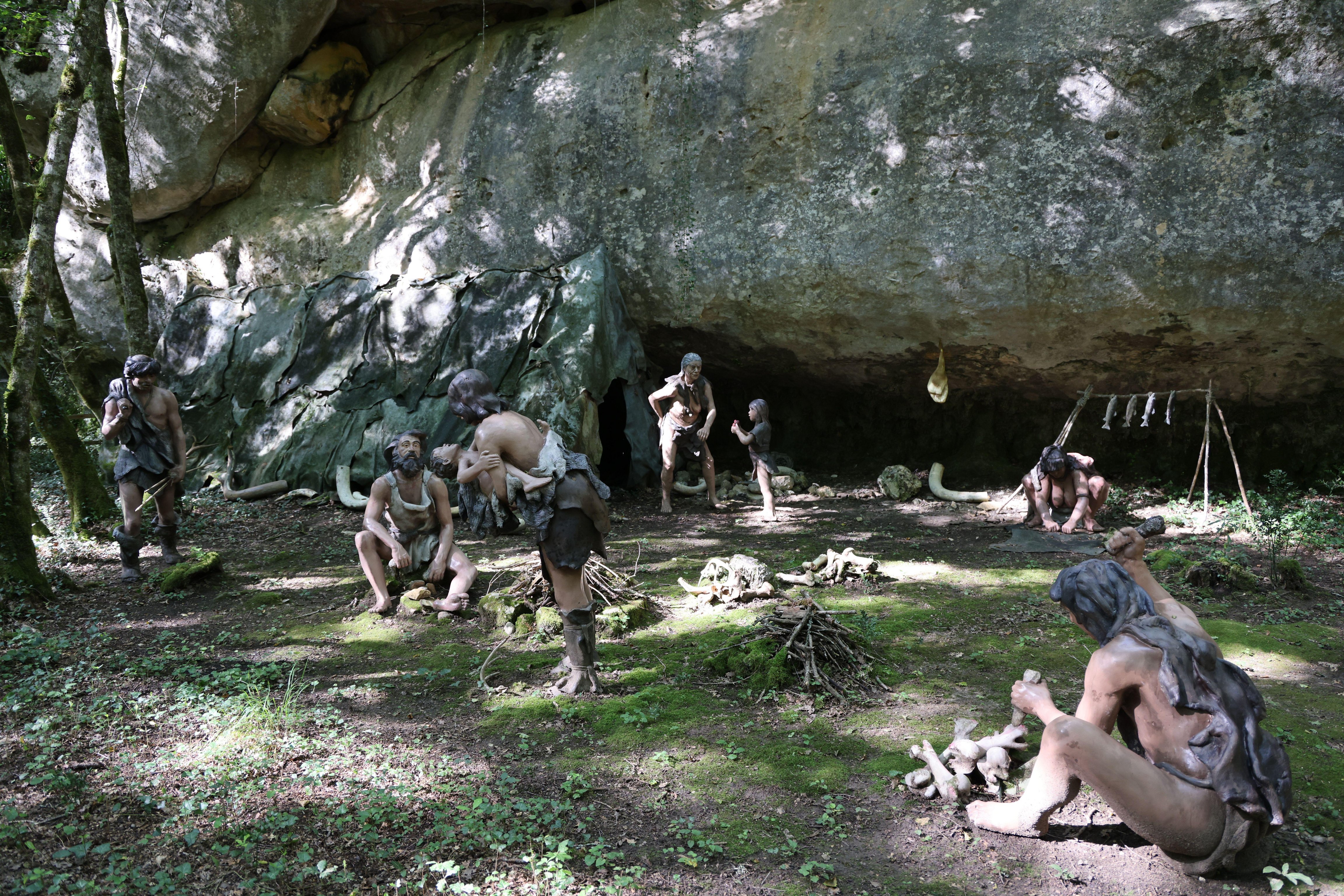 Жалаңаш Рим үйі Жалаңаш ер модельдердің бейнелері