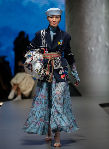 Киевте жыныстық қатынасқа түсу үшін бір қызды іздеп жүрмін