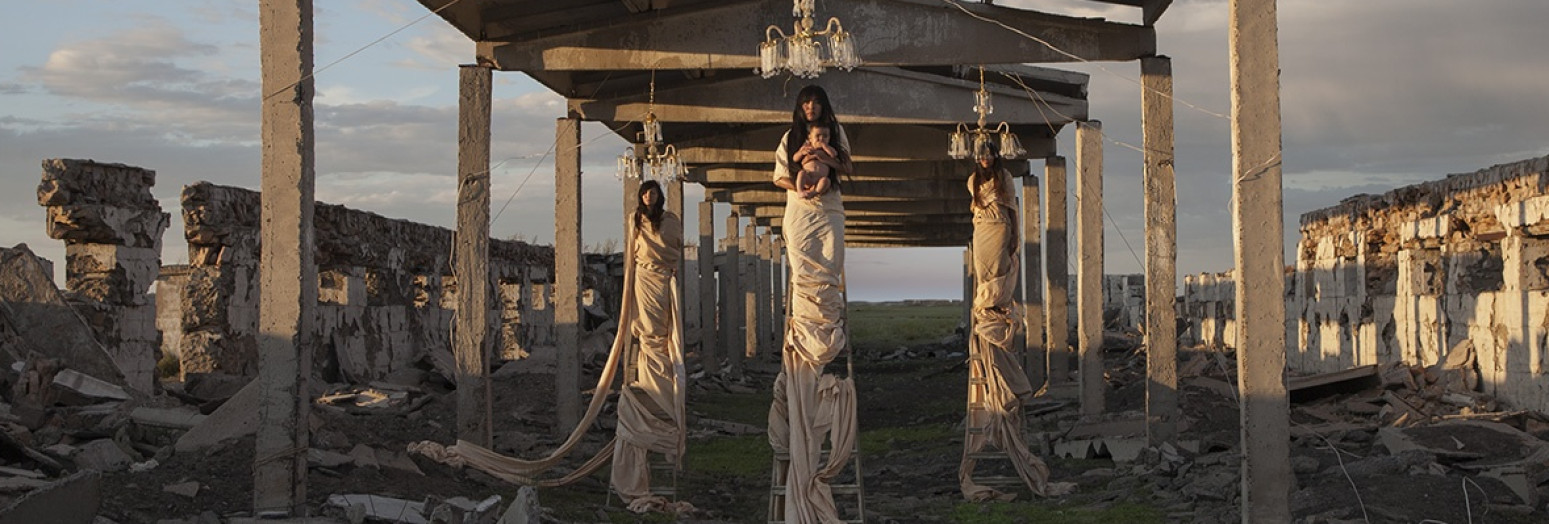 Гей еркек өз мүшесін сорды