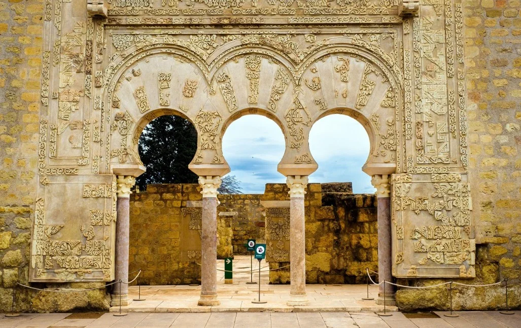 Жалаңаш Рим үйі Жалаңаш Рим үйі