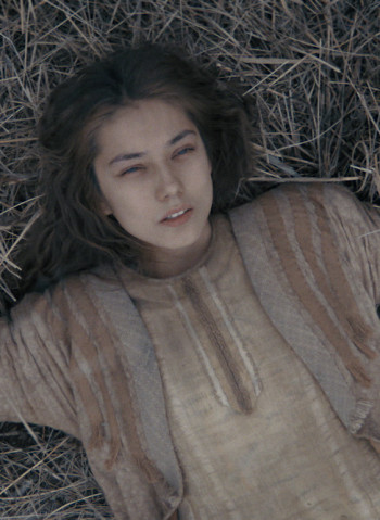 Порно видео: Көршісін мас етіп алды