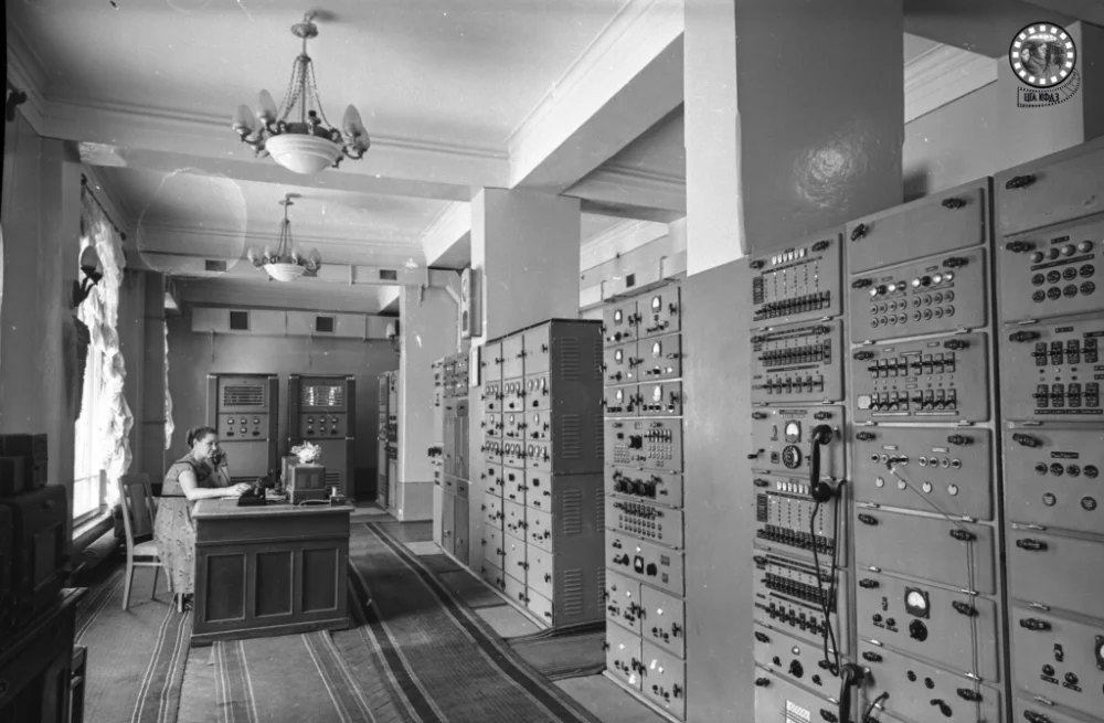 Общий вид цеха Алма-Атинского радиоузла. 1967 год/ ЦГА КФДЗ РК