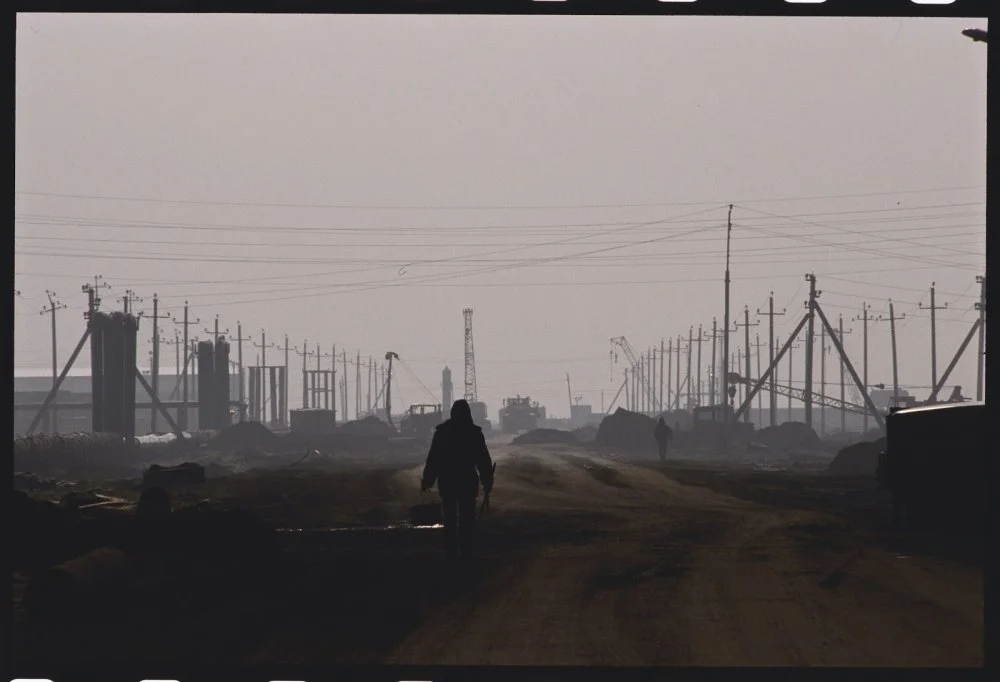 На территории нефтяного месторождения в Тенгизе в Казахстане / Getty Images