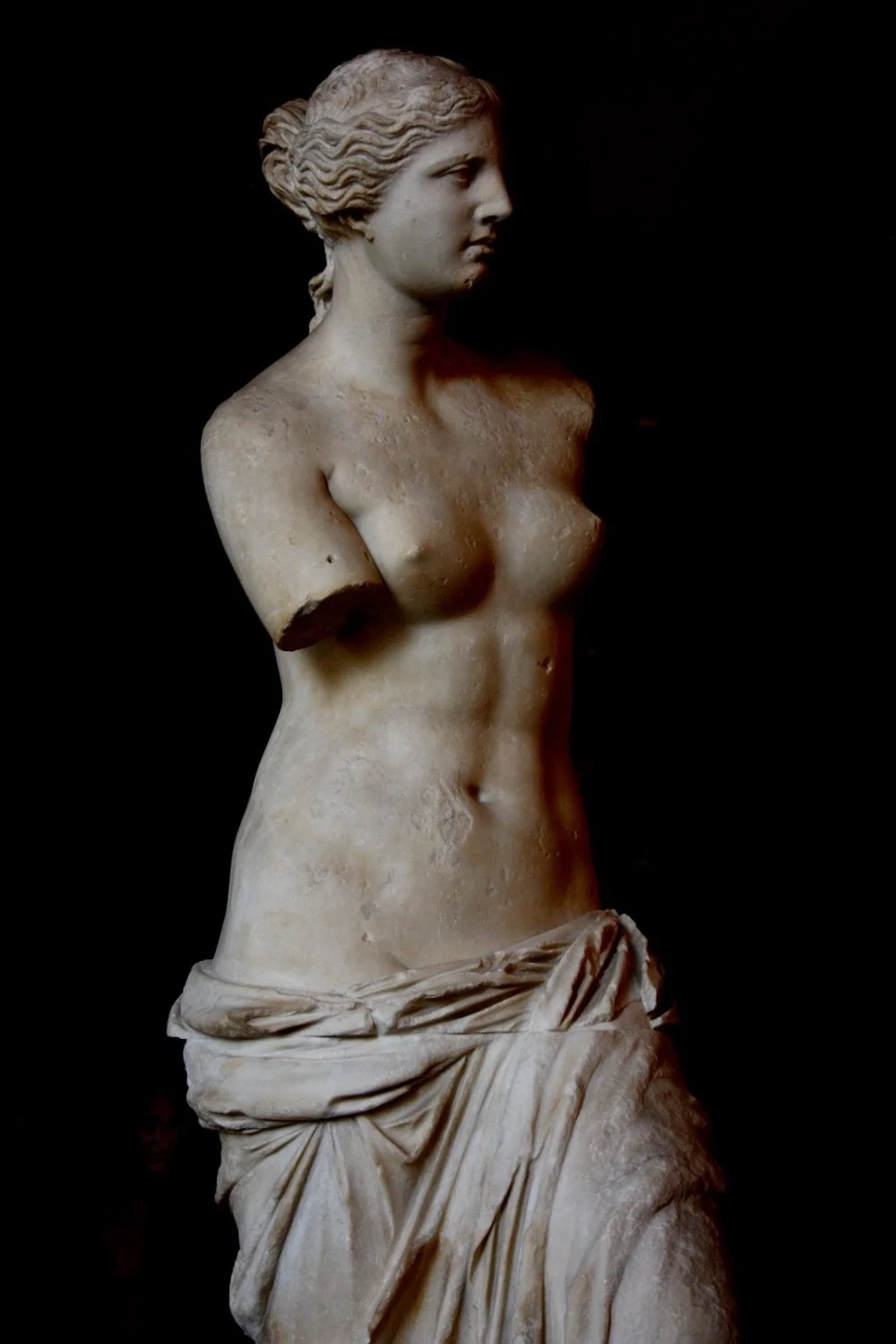 Venus de Milo. Around 130-100 BC. Louvre, Paris/Wikimedia Commons