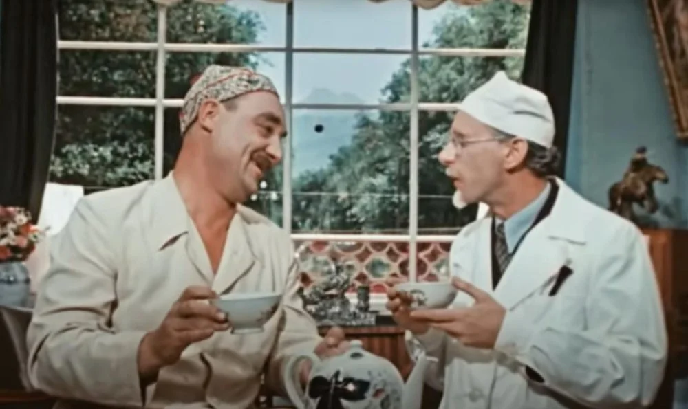 «Наш милый доктор» (1957). Режиссеры Шакен Айманов, Александр Карпов / Из открытых источников