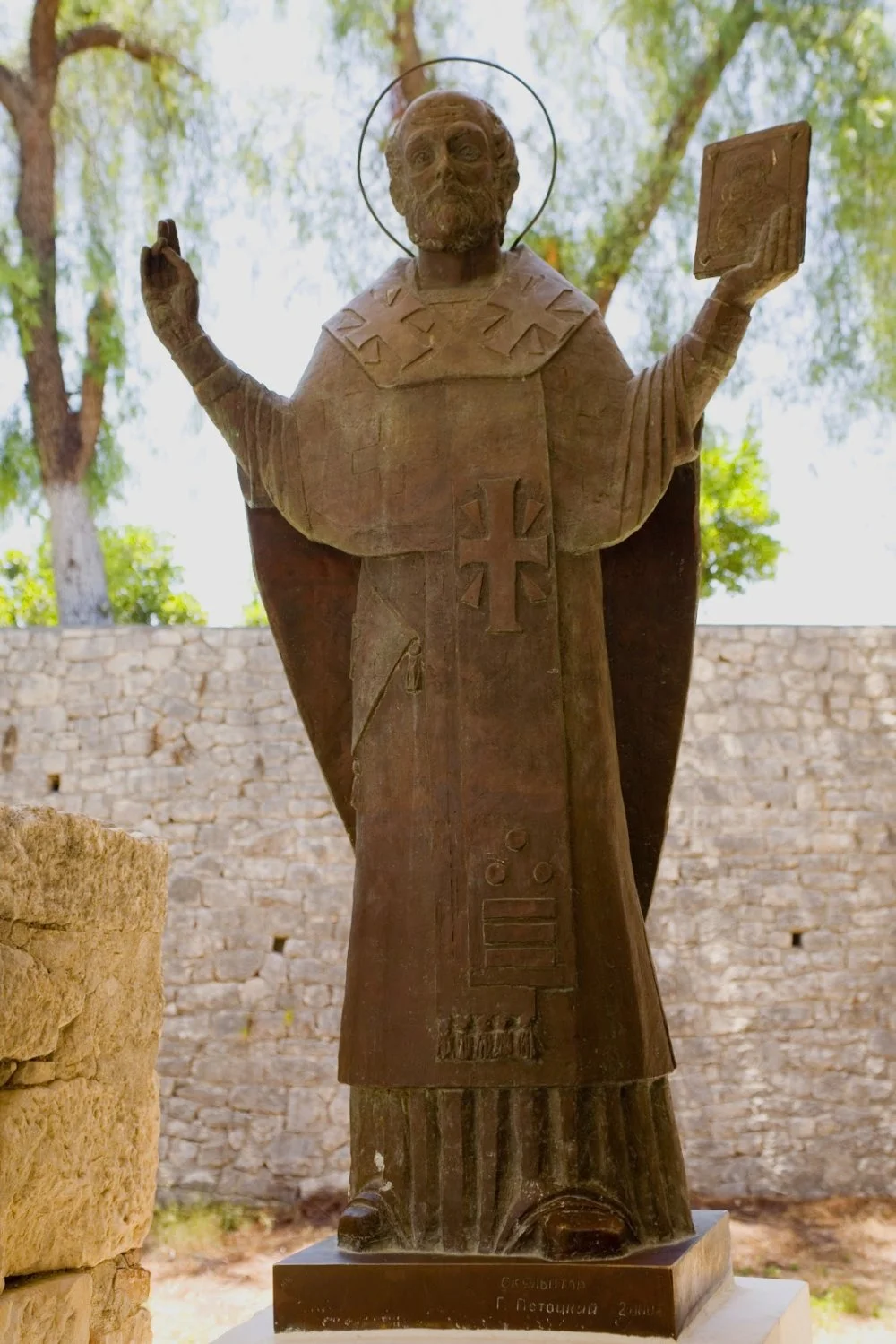 Myra, St. Nicholas church, statue of St. Nicholas/Raimund Franken/ullstein bild via Getty Images