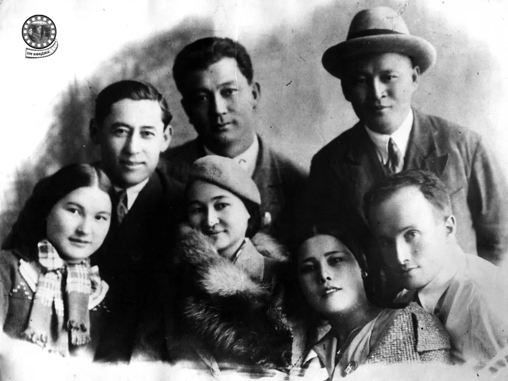 Участники Декады казахской литературы и искусства в Москве, 1936 год / ЦГА КФДЗ  