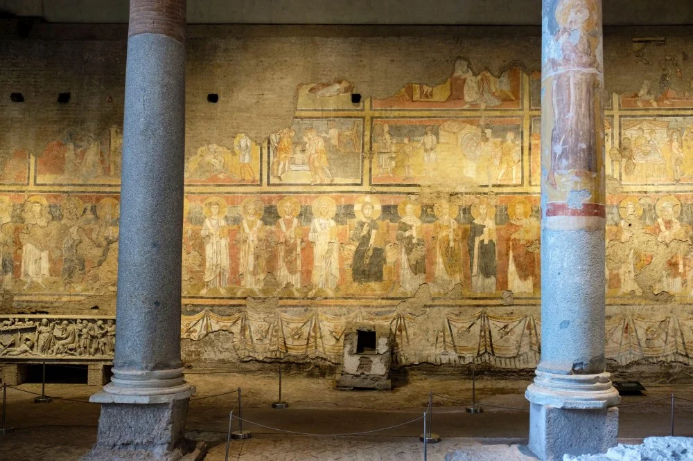 Фреска в церкви Санта-Мария Антиква. Рим/Alamy