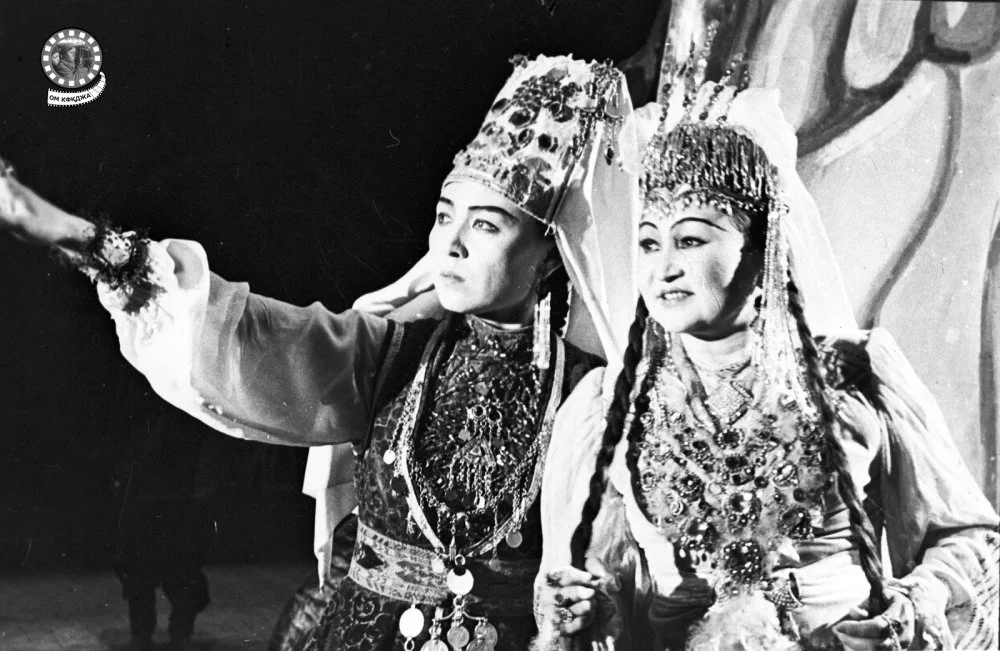 Куляш Байсеитова в опере «Кыз-Жибек», 1948 год  / ЦГА КФДЗ