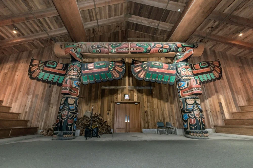 Тотемные столбы индейцев. Канада, Британская колумбия/Alamy