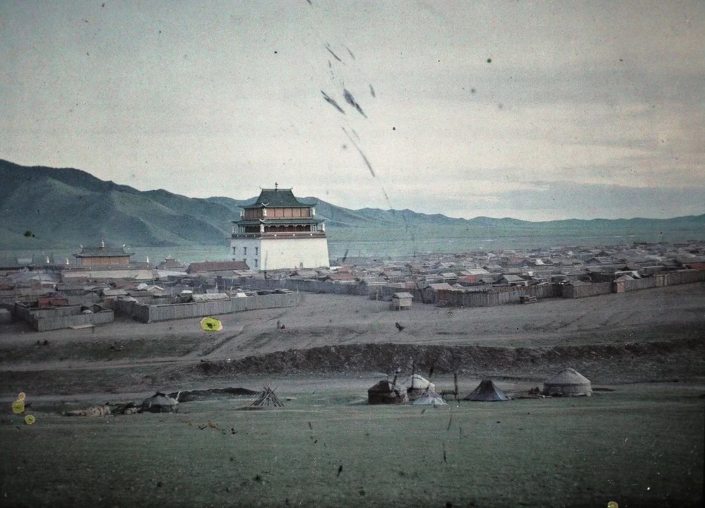  Baruun khüree or Gandantegchinlen, the town of the lamas, Urga, Mongolia.  July 1913/Stéphane Passet/Musée Albert-Kahn/Wikimedia Commons