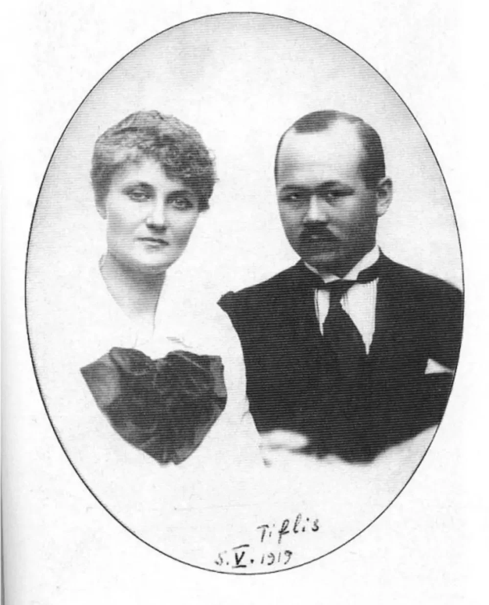 Мустафа Шокай с женой Марией Гориной. 1919 год / Wikimedia Commons