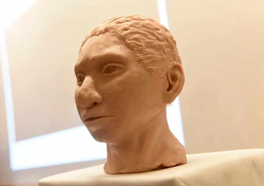 3D принтер арқылы қайта құрылған денисов әйел адамының көрінісі/Alamy