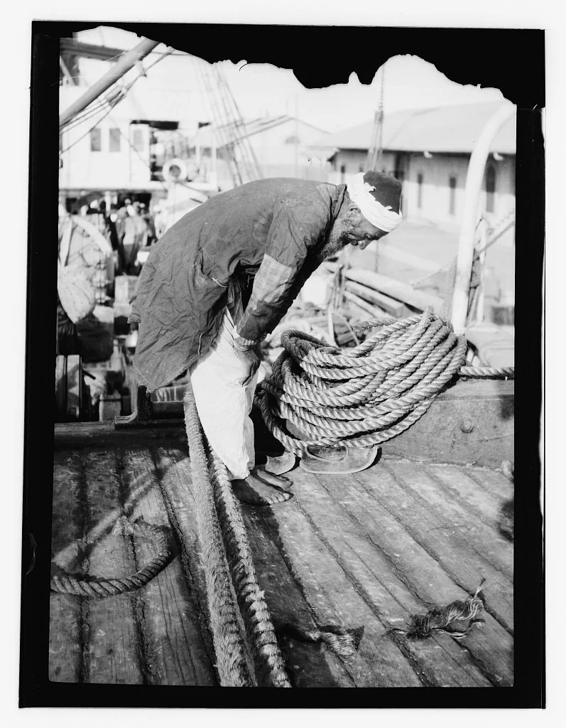 Sinai, man praying/Library of Congress