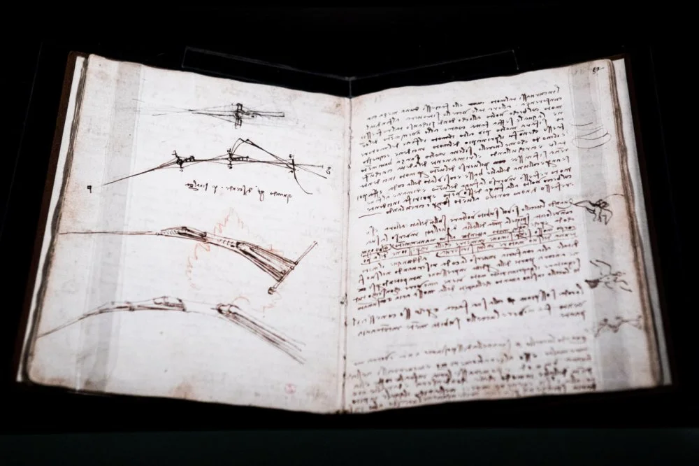 Leonardo Da Vinci. Codex On The Flight Of The Birds. Mirror writing. Rome/Getty Images