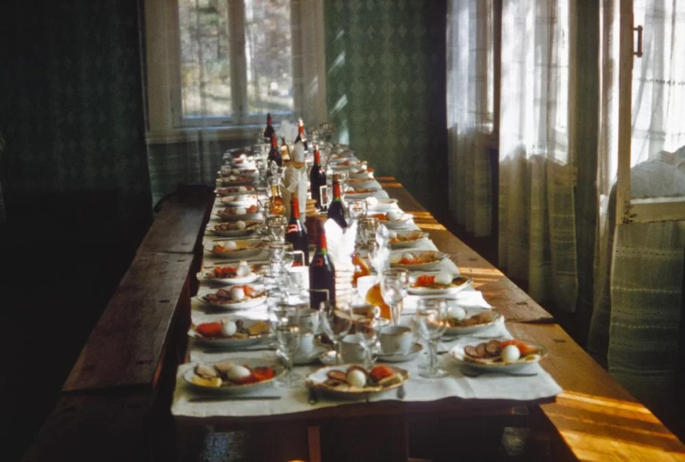 Харви Местон. Накрытый стол в ресторане. Советский Союз, около 1973 года / Archive Photos / Getty Images