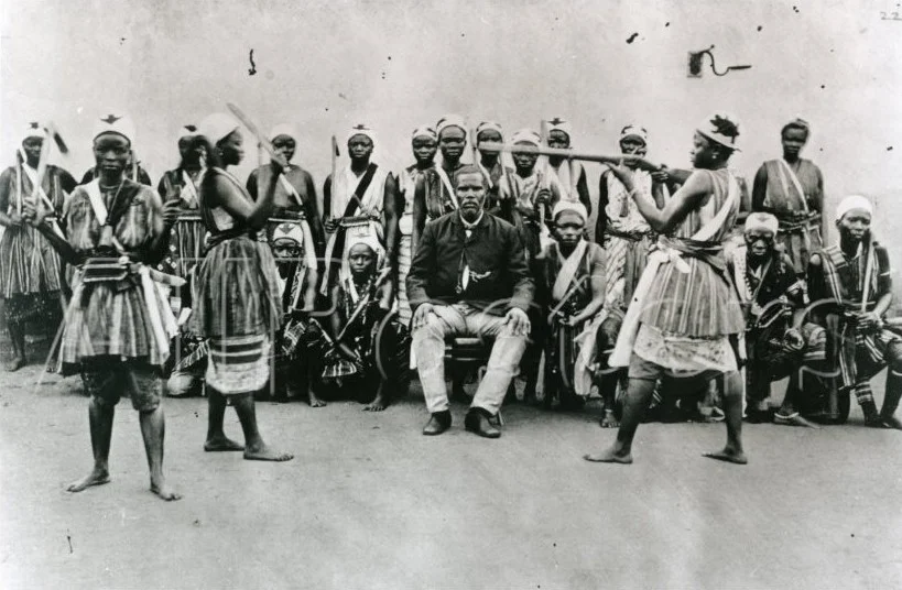 Дагомейские амазонки — женское военное формирование в африканском королевстве Дагомея народа фон, существовавшее до конца 19 века/Wikimedia Commons 