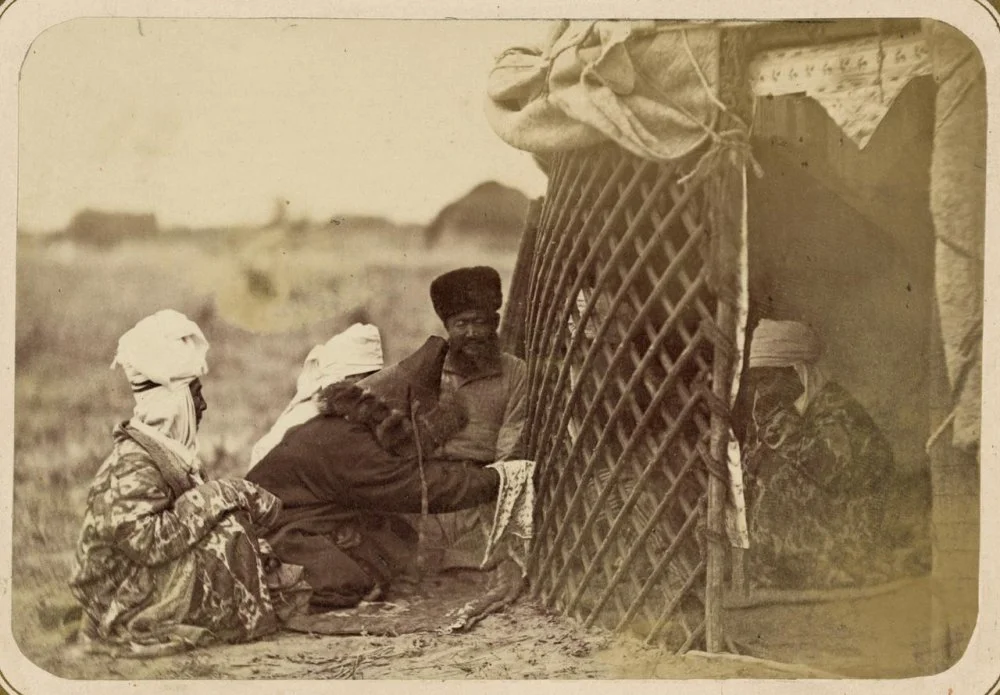 Қолұстатар салты. Түркістан альбомы. 19-ғасыр / Wikimedia Commons