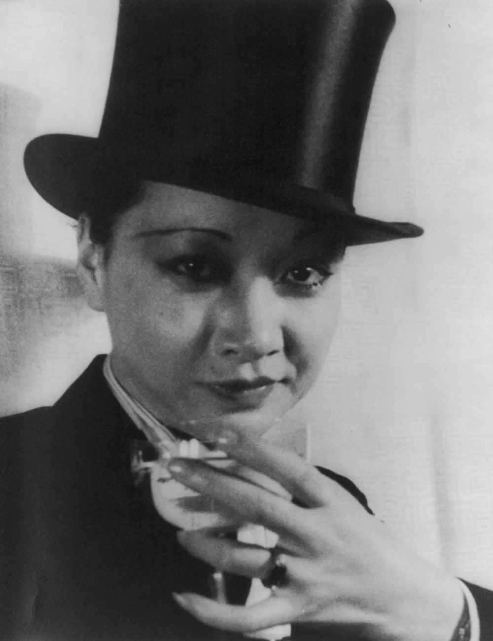 Anna May Wong, 1932 /Carl Van Vechten Collection/Library of Congress, Washington, D.C