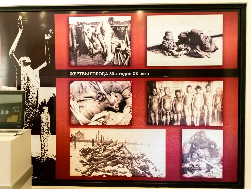  Historic Photographs Depicting Victims Of Kazakh 1930s Hunger Famine, Karlag Museum, Kazakhstan/Alamy