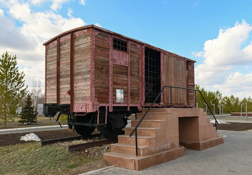 A Stalin-era carriage for transporting prisoners/Mikolaskova Lucie/CTK Photo/Alamy Live News