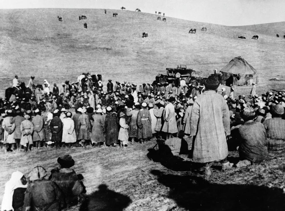 A dihan rally during the confiscation of property from the bais. Kazakh ASSR/RIA