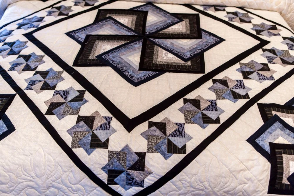 Одеяло (квилт) ручной работы амишей. Магазин Brubakers Quilt/Getty images